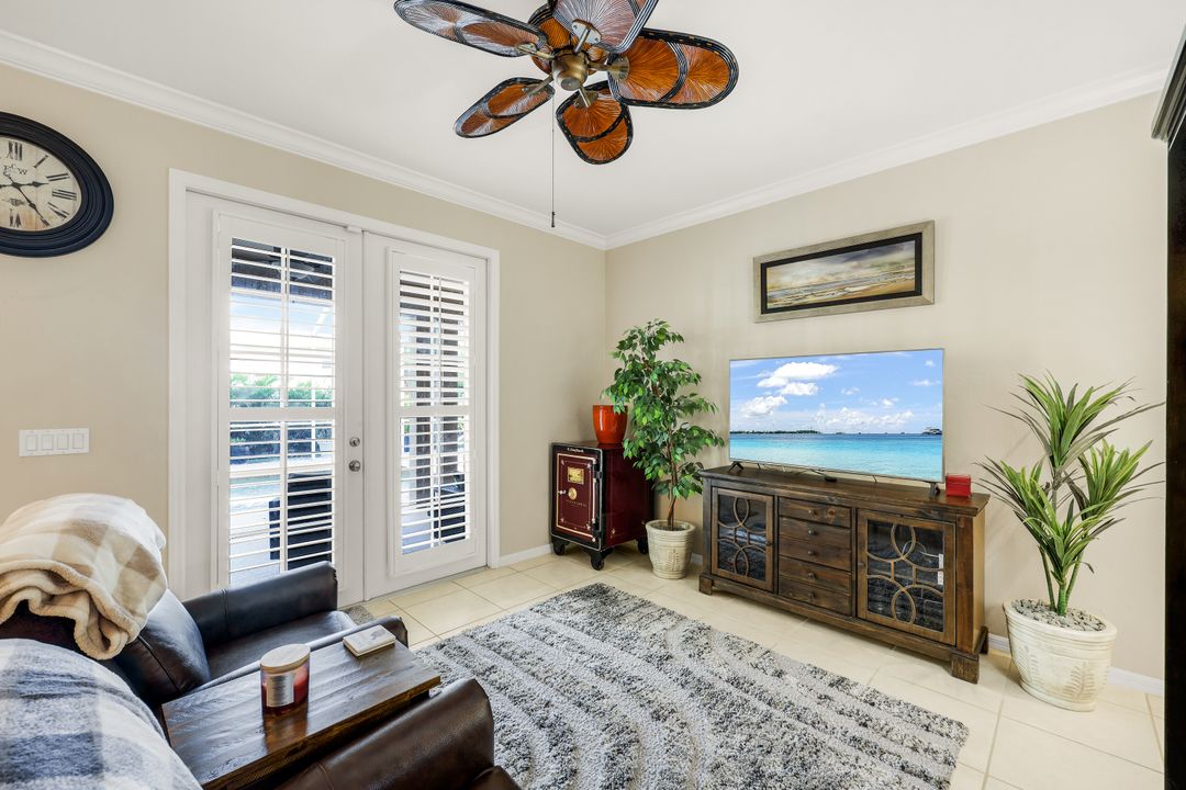 8493 Laurel Lakes Blvd, Naples, FL 34119