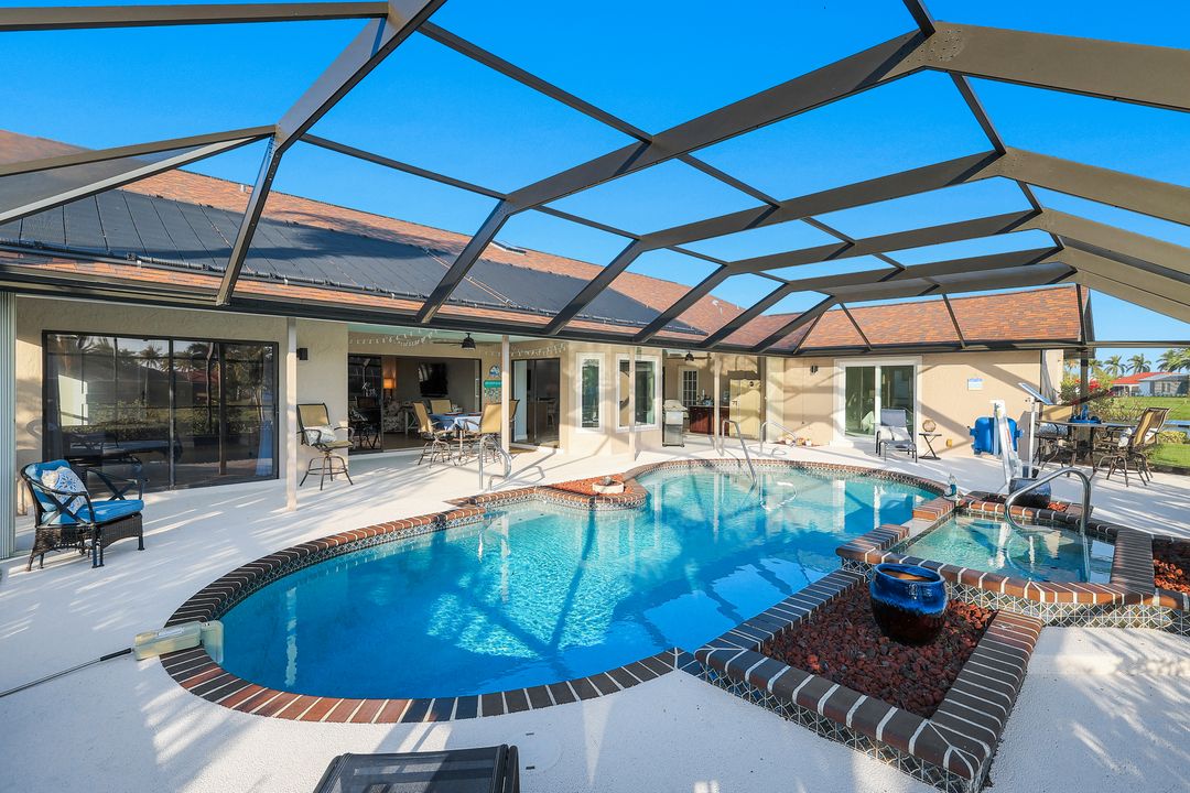 11841 Princess Grace Ct, Cape Coral, FL 33991