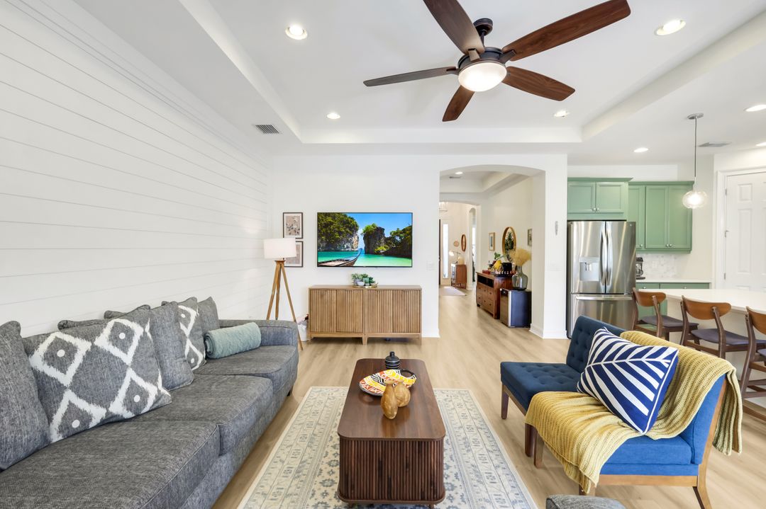 16357 Aberdeen Wy, Naples, FL 34110