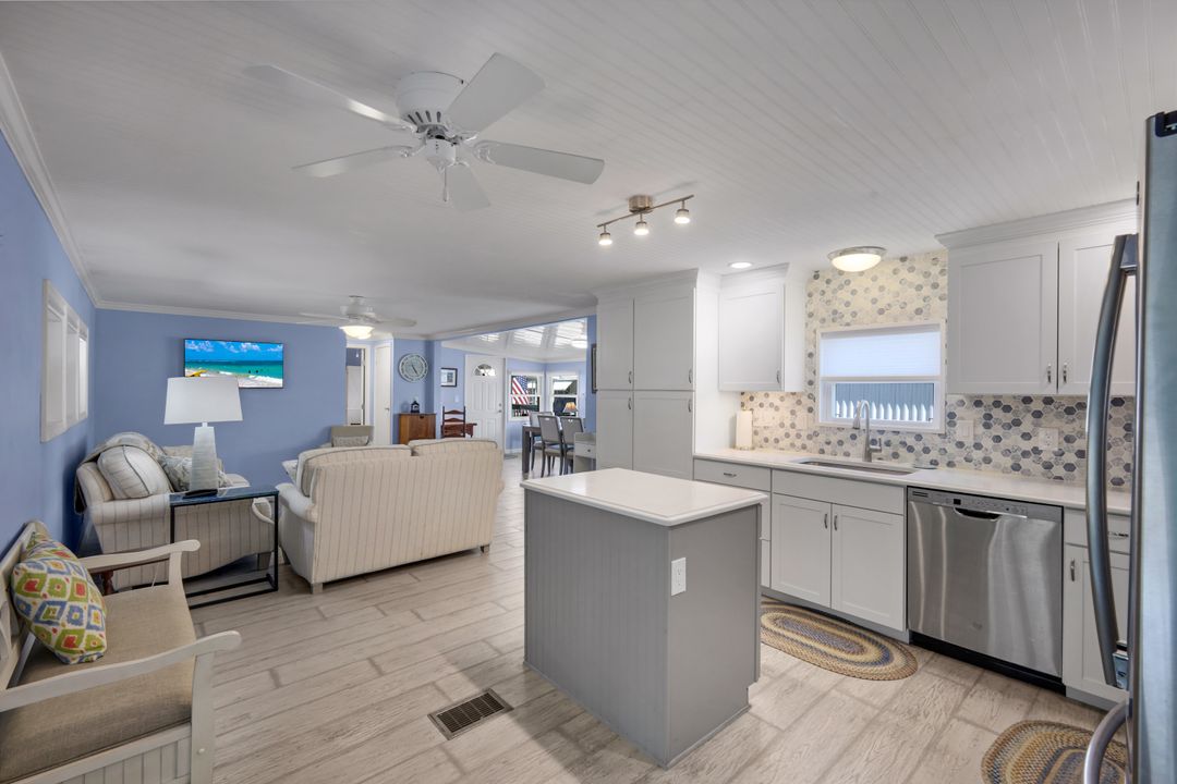 27365 Joann Dr, Bonita Springs, FL 34135