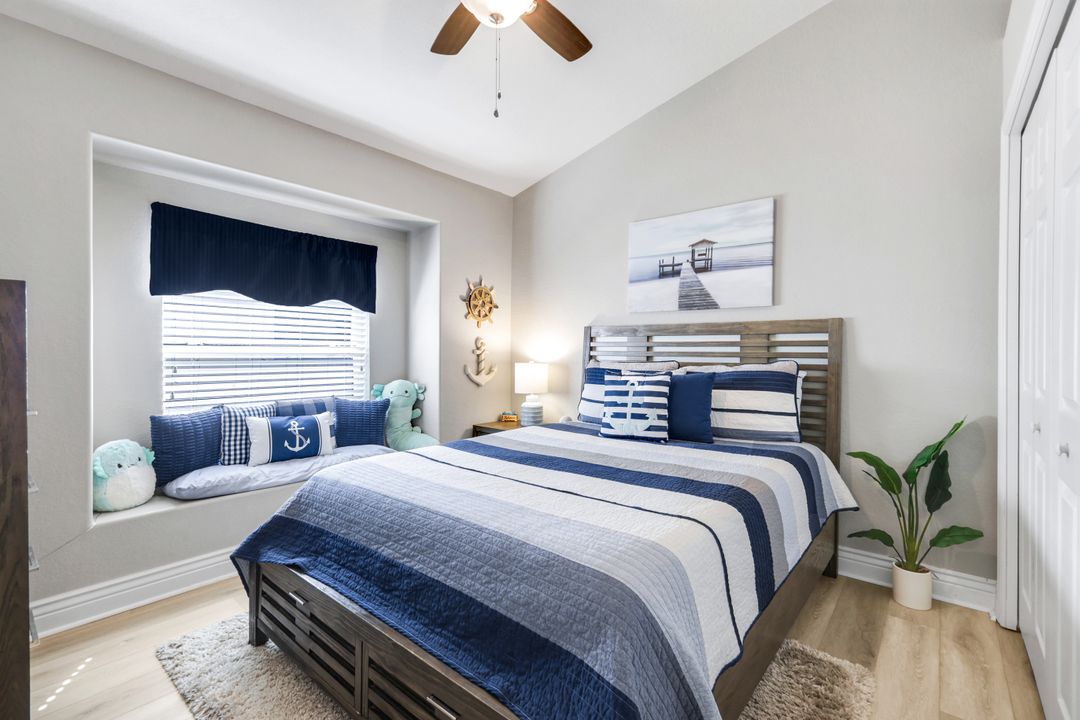 196 Skipping Stone Ln, Naples, FL 34119