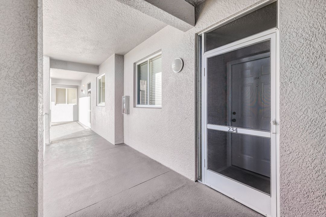 16595 Lake Cir Dr #234, Fort Myers, FL 33908