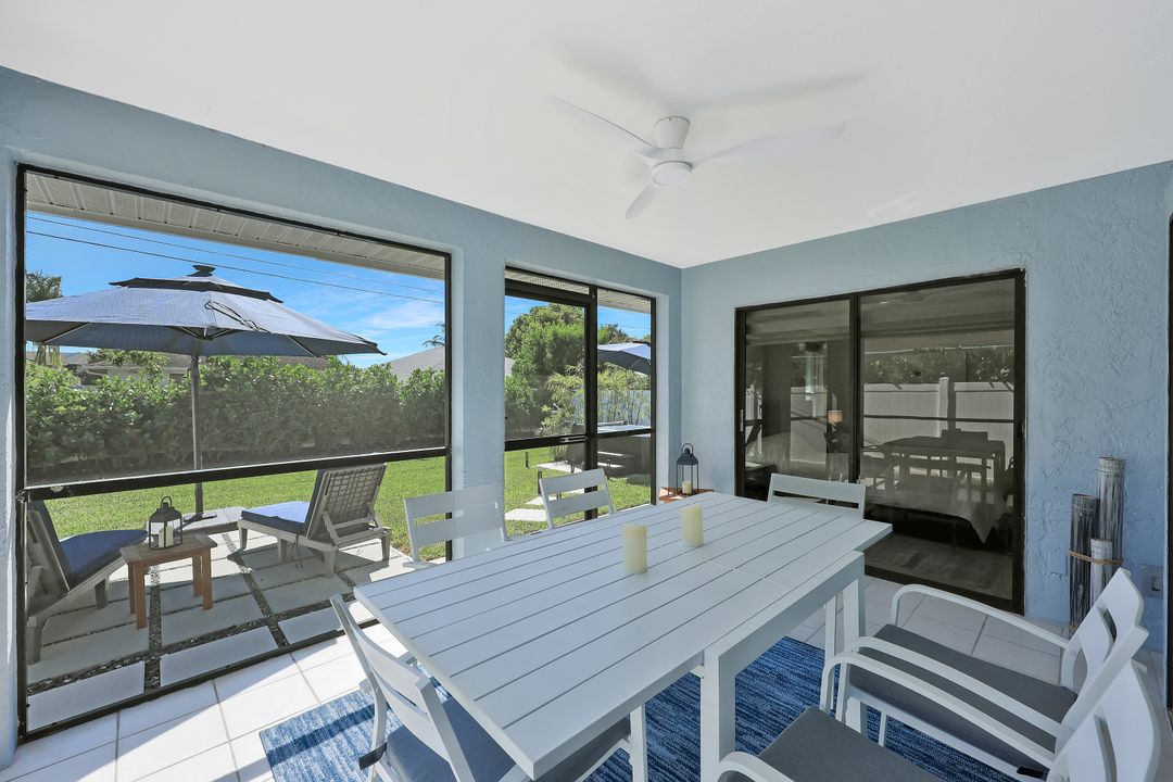 532 103rd Ave N, Naples, FL 34108