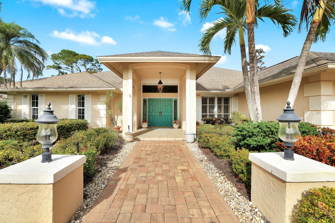 2007 Duke Dr, Naples, FL 34110