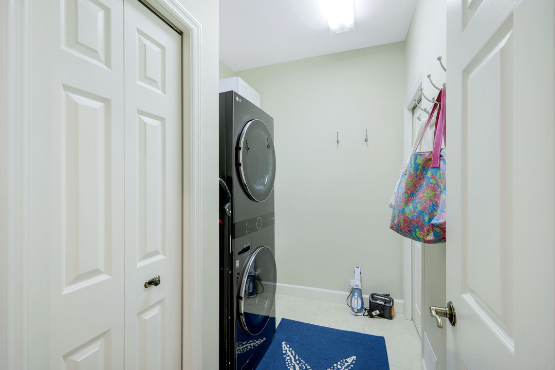 9111 Southmont Cove #305, Fort Myers, FL 33908