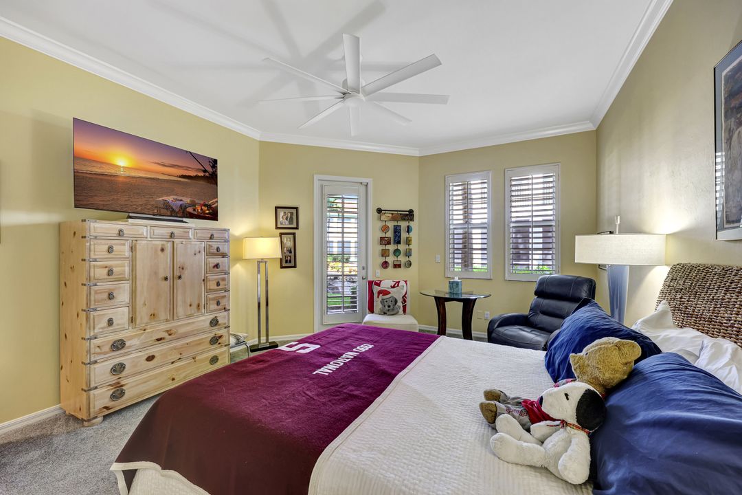 2100 L'Ambiance Cir #101, Naples, FL 34108