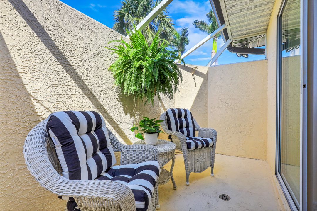 2206 Beach Pkwy W, Cape Coral, FL 33914