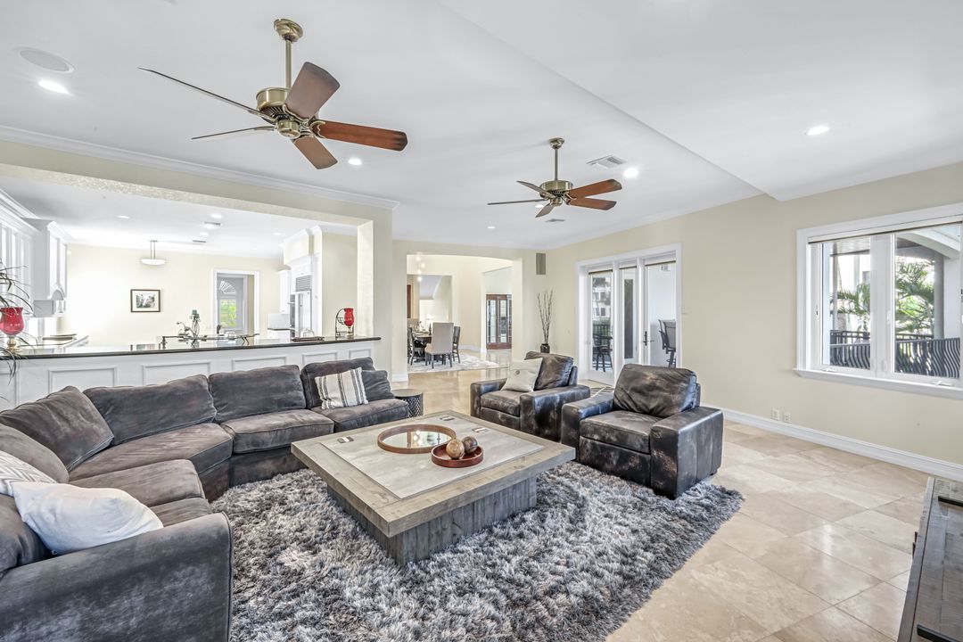 175 Topanga Dr, Bonita Springs, FL 34134