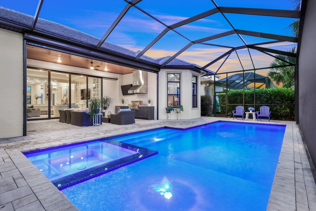 16221 Verilyn Cir, Naples, FL 34110