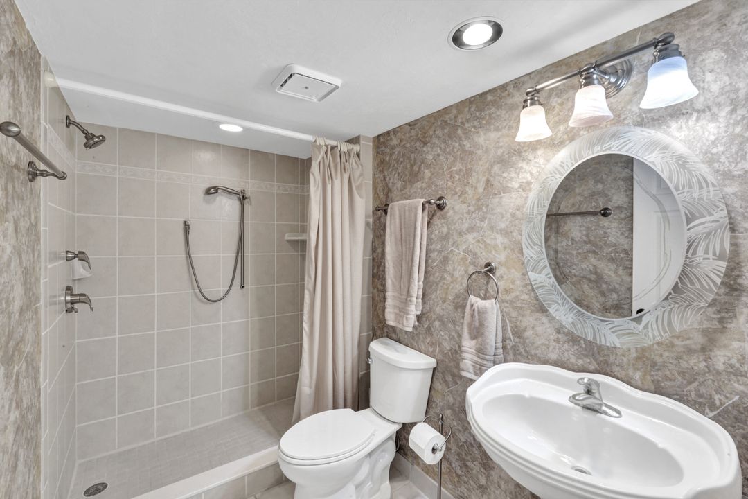 16679 Forest Blvd #203, Fort Myers, FL 33908