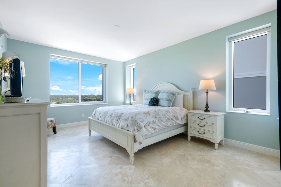 265 Indies Way #904, Naples, FL 34110