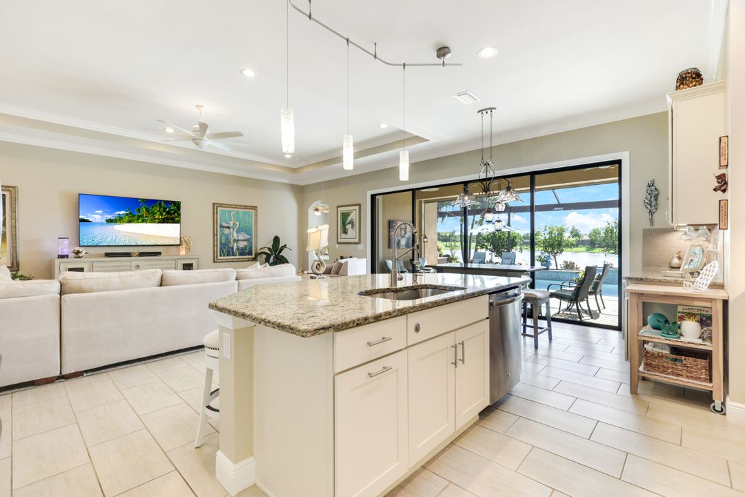 10437 Solaro St, Fort Myers, FL 33913