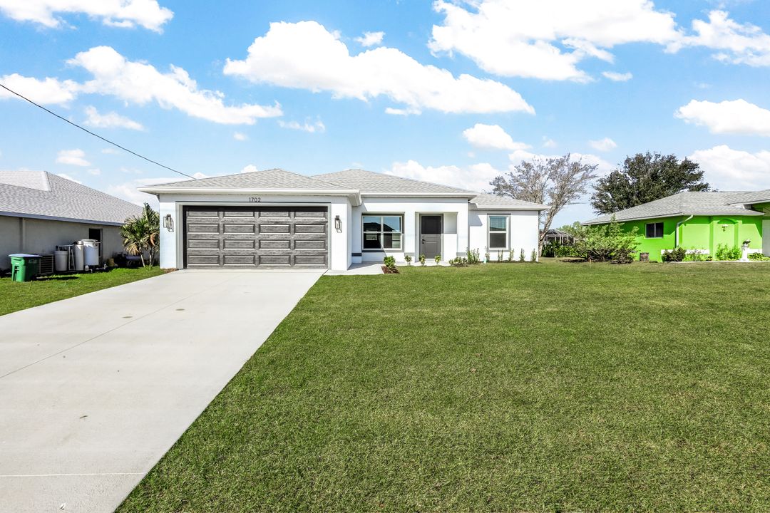 1702 NW 5th Pl, Cape Coral, FL 33993
