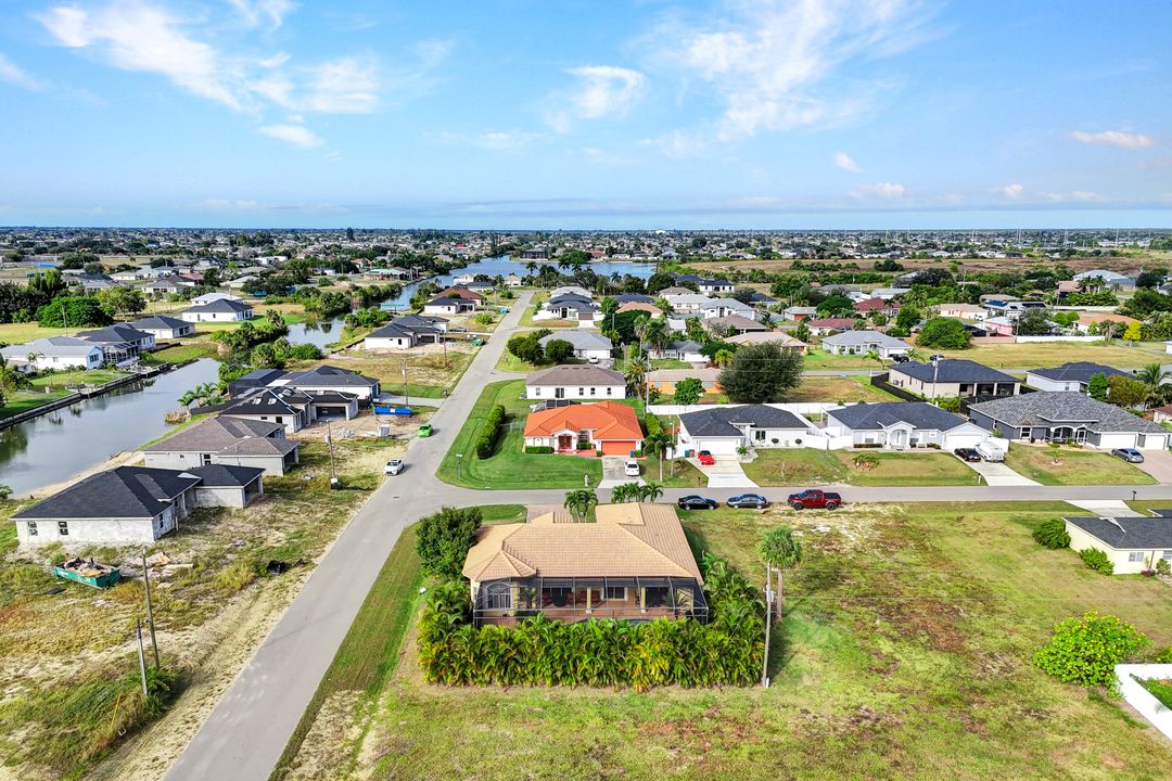 2001 NE 15th Ave, Cape Coral, FL 33909