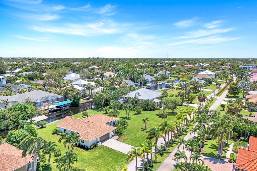 27081 Harbor Dr, Bonita Springs, FL 34135