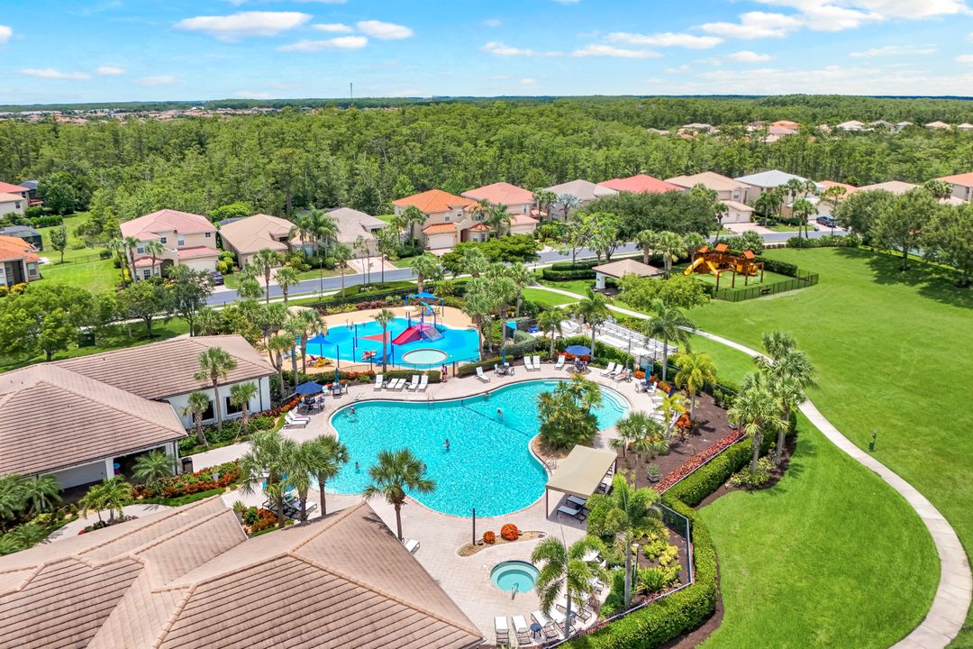 10490 Spruce Pine Ct, Fort Myers, FL 33913