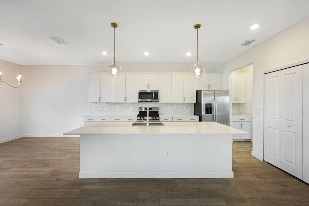 20669 Greenwich Pl, Estero, FL 33928
