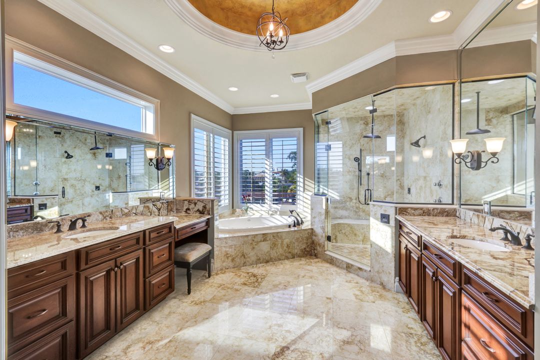 4806 Regal Dr, Bonita Springs, FL 34134