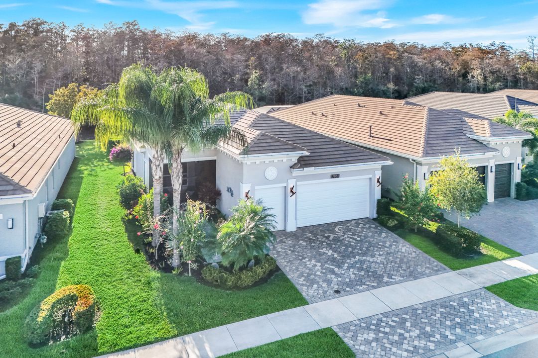 28560 Twain Dr, Bonita Springs, FL 34135