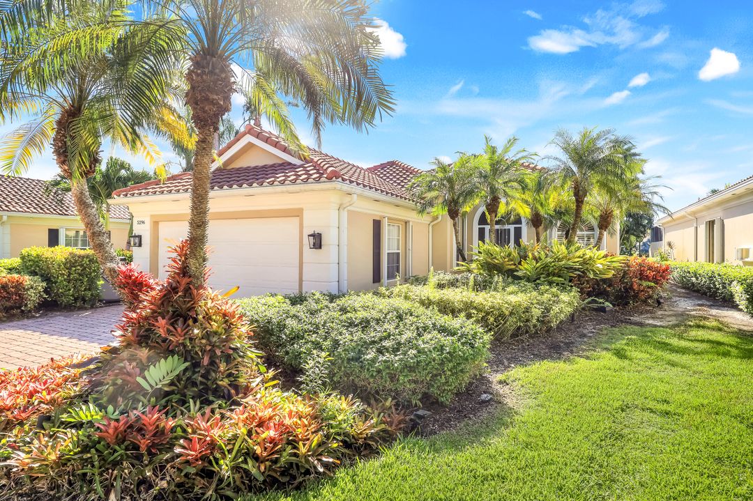 5296 Hawkesbury Way, Naples, FL 34119