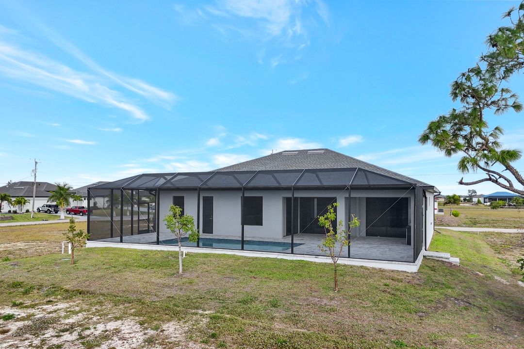 3840 NW 43rd Pl, Cape Coral, FL 33993