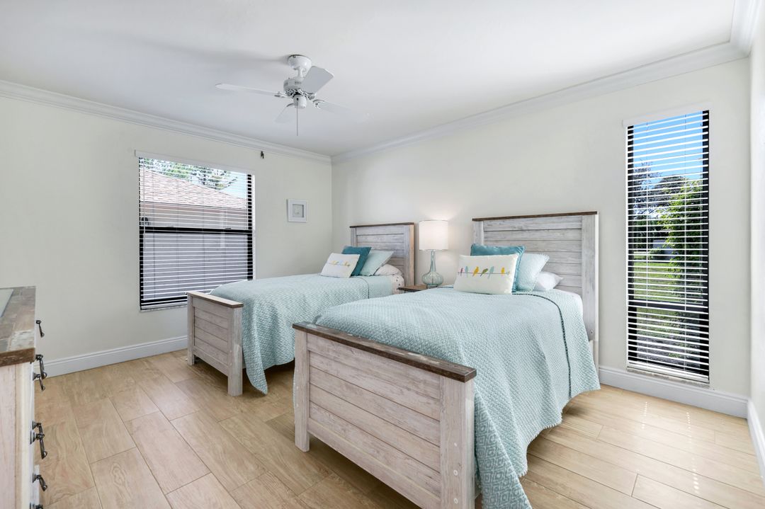 529 Lake Louise Cir #101, Naples, FL 34110