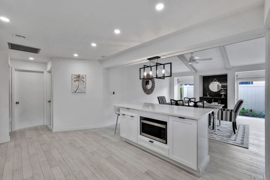 28448 Las Palmas Cir, Bonita Springs, FL 34135