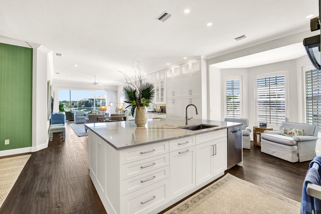 1876 Seville Blvd #1522, Naples, FL 34109