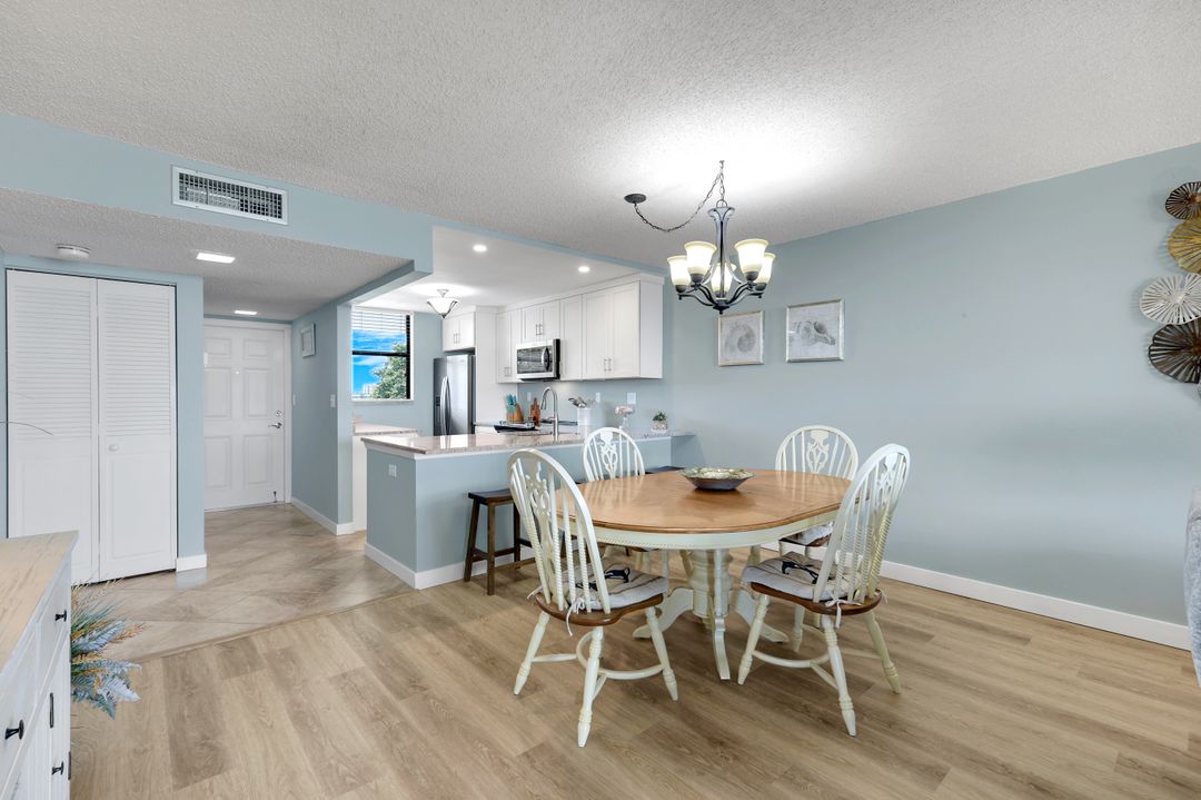 4223 Bay Beach Ln  #2D, Fort Myers Beach, FL 33931