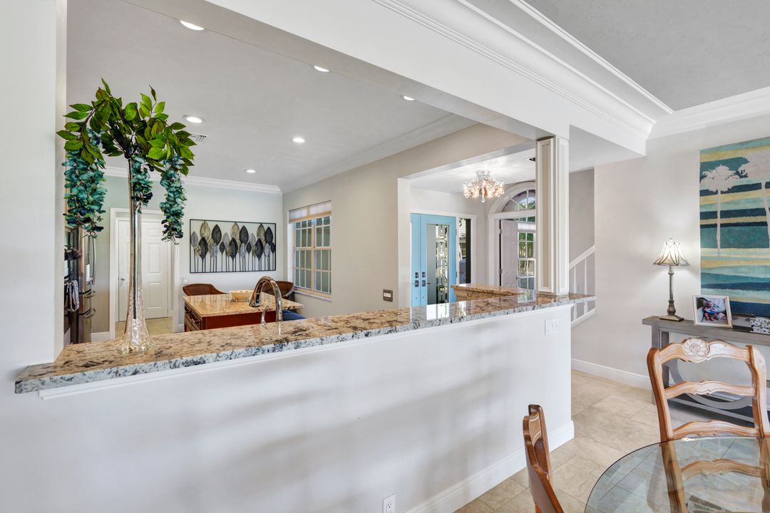 10339 Quail Crown Dr, Naples, FL 34119