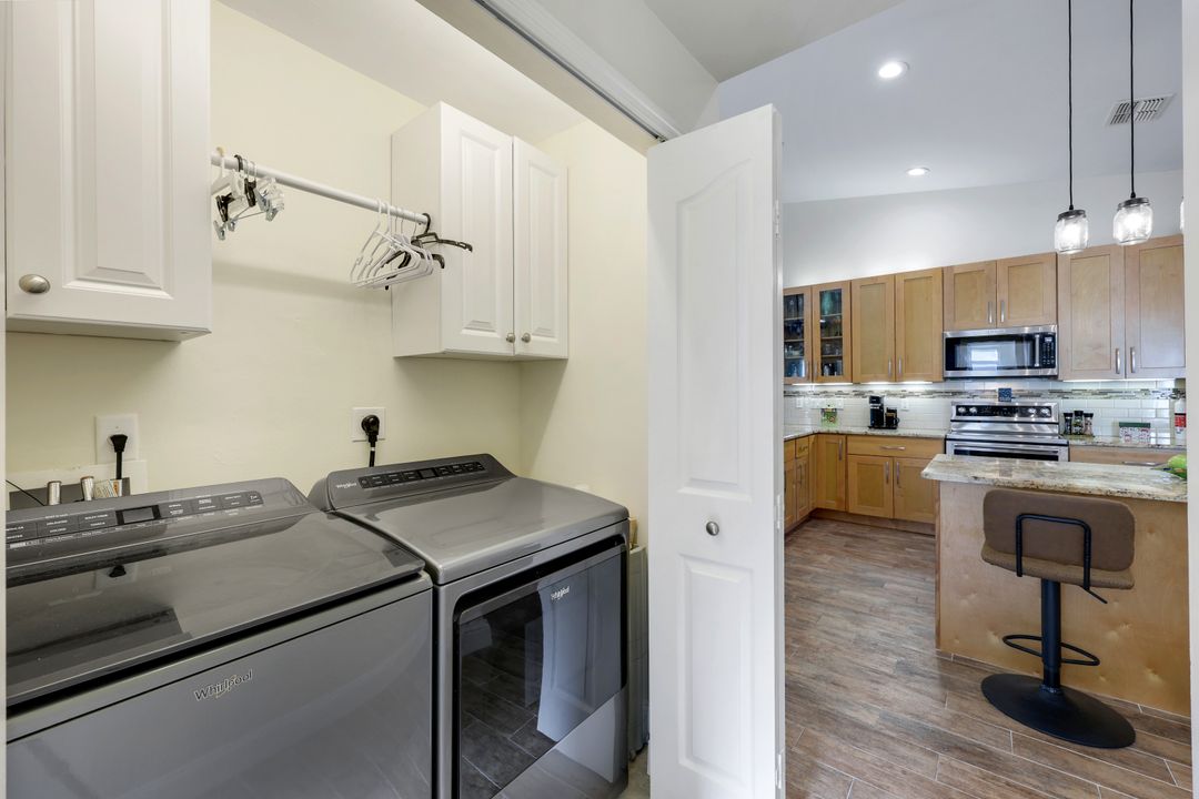 2266 Stacil Cir, Naples, FL 34109