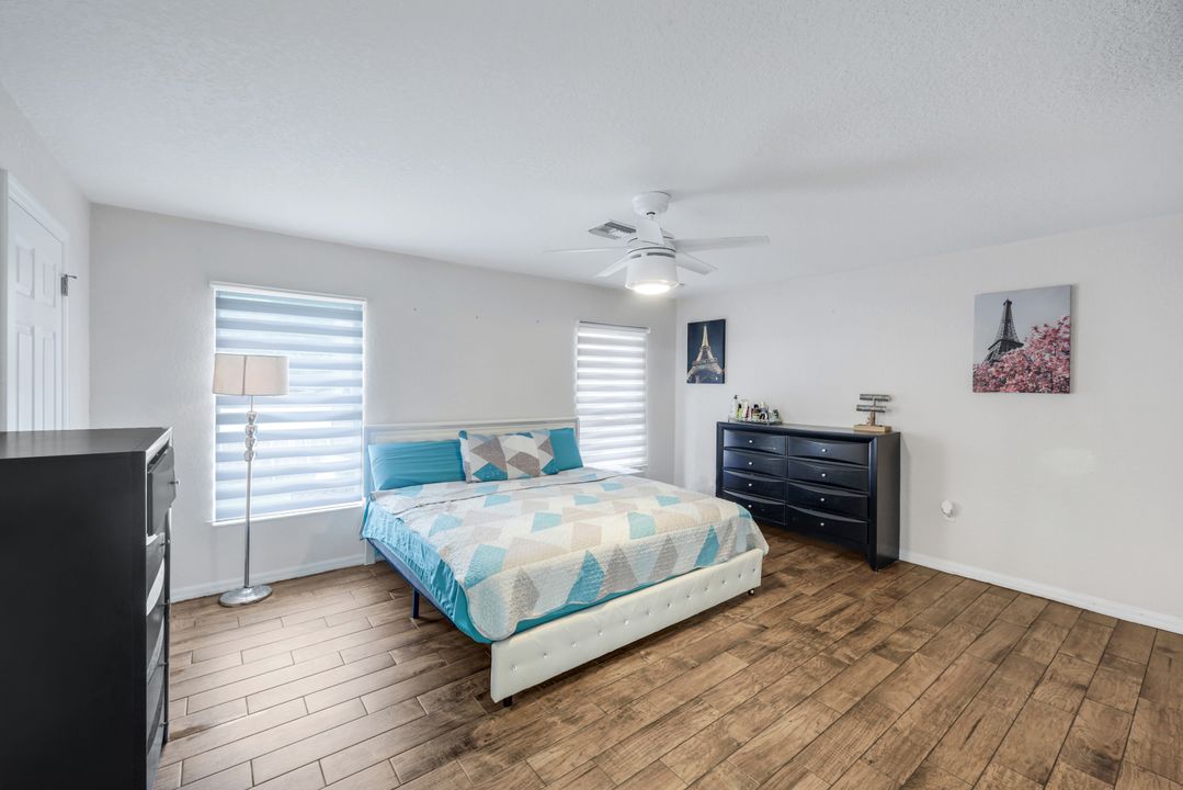 438 Willowbrook Dr, Lehigh Acres, FL 33972
