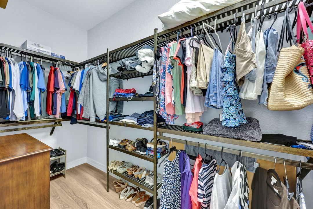 28613 Lisburn Ct, Bonita Springs, FL 34135