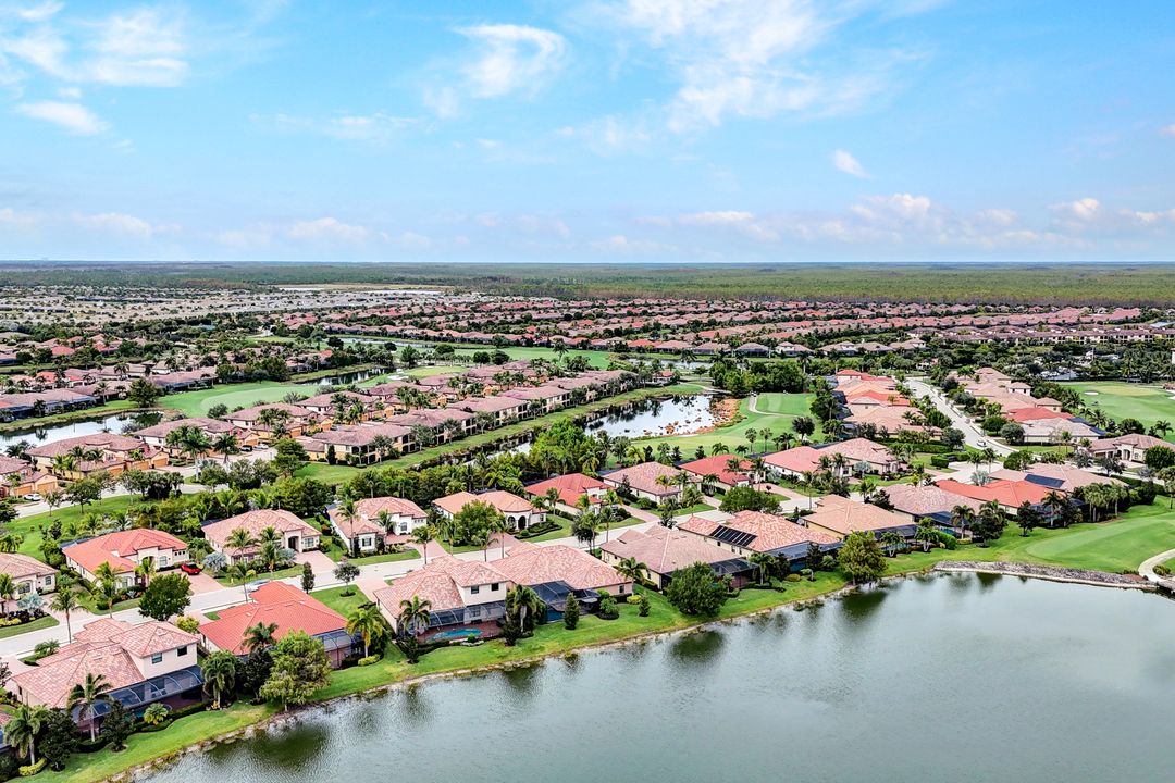 28613 Lisburn Ct, Bonita Springs, FL 34135