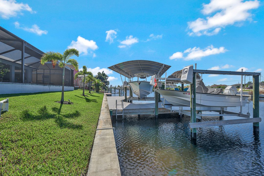 718 NW 36th Ave, Cape Coral, FL 33993