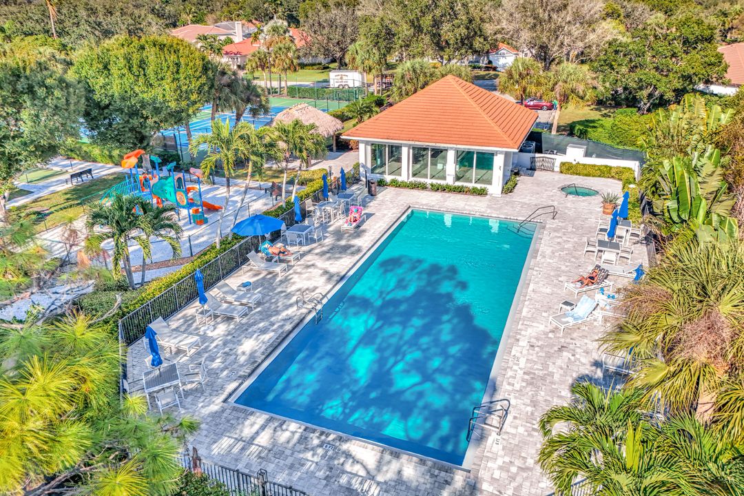 9471 Cedar Creek Dr, Bonita Springs, FL 34135