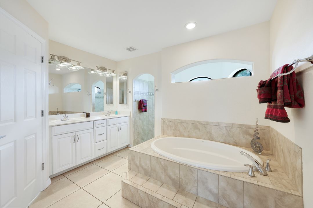 1409 SE 17th St, Cape Coral, FL 33990