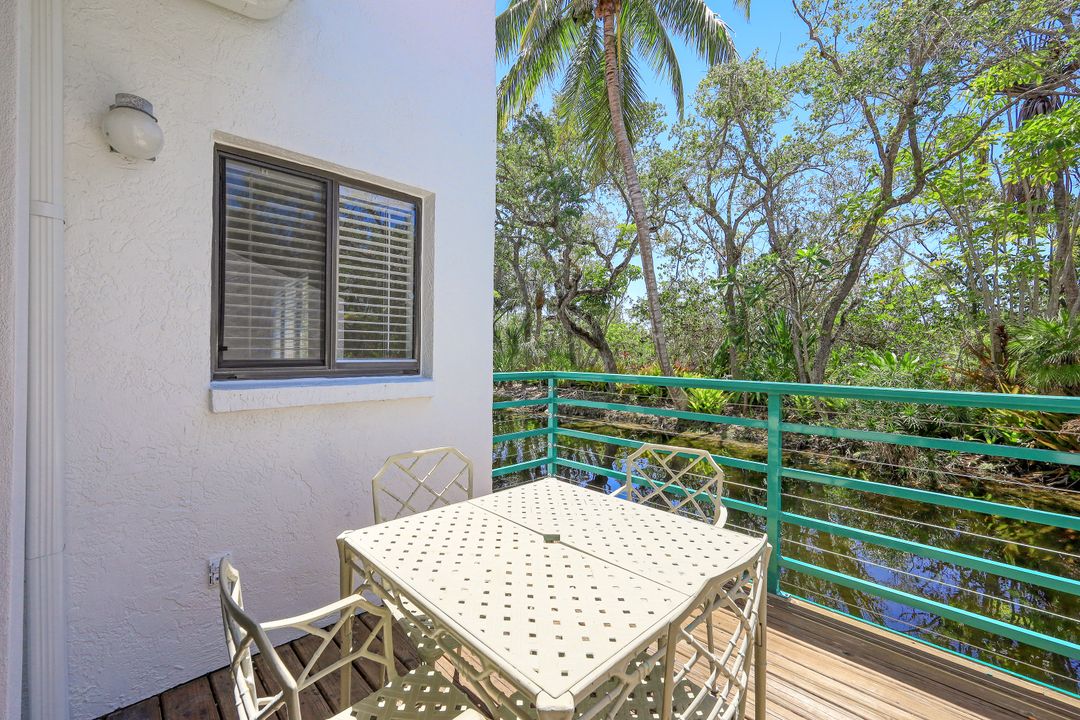 2182 Anchorage Ln #A, Naples, FL 34104