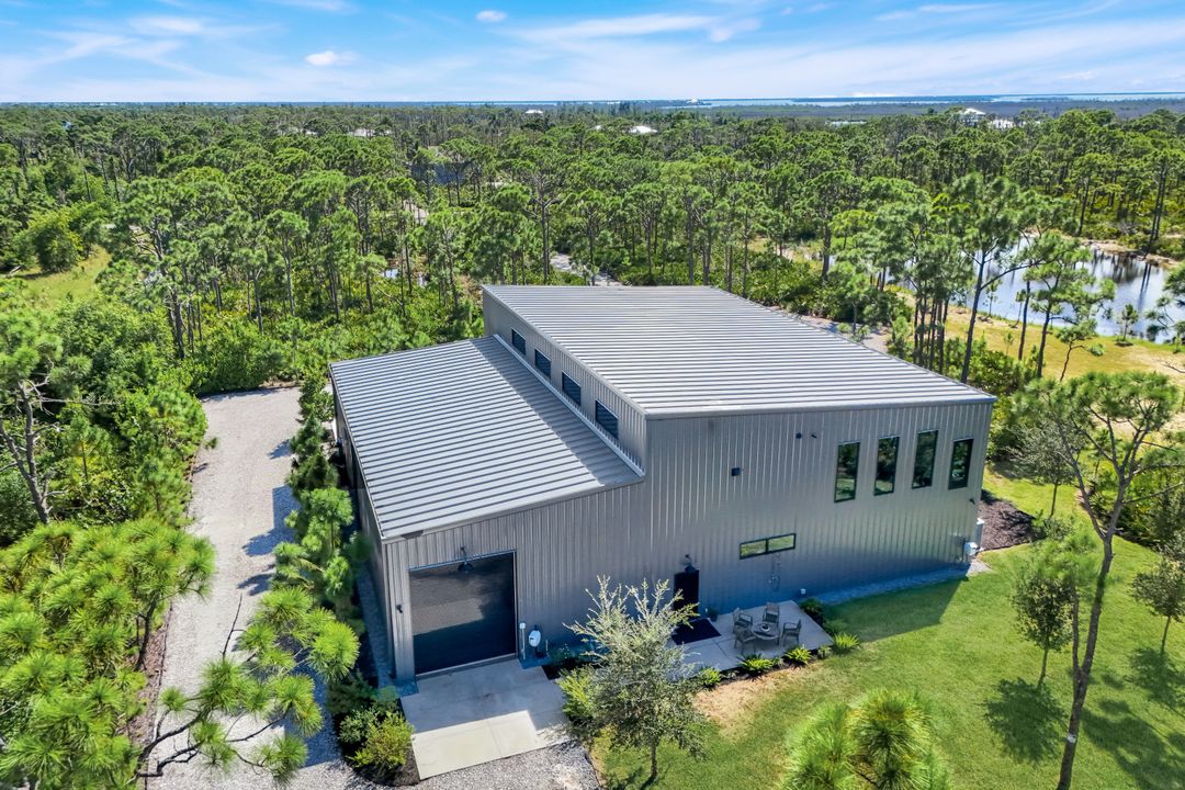 4412 Pinetree Blvd, Saint James City, FL 33956
