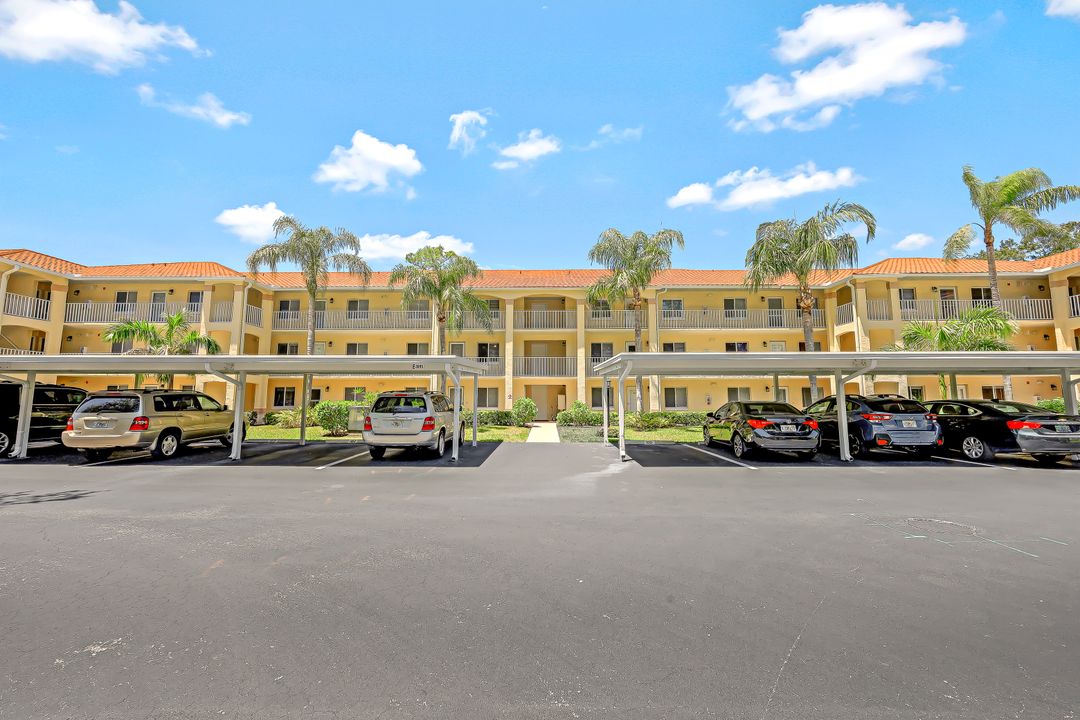 3695 Amberly Cir #E 107, Naples, FL 34112