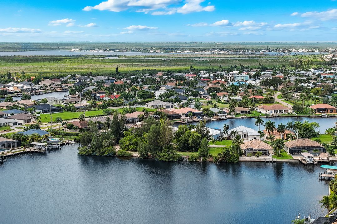 342 SW 31st Ave, Cape Coral, FL 33991