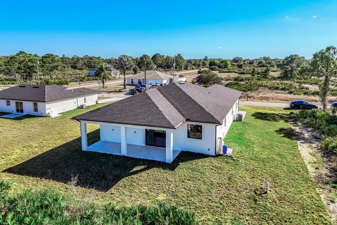 865 Chipley St E, Lehigh Acres, FL 33974