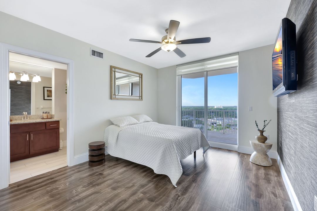 2104 W First St #1404, Fort Myers, FL 33901