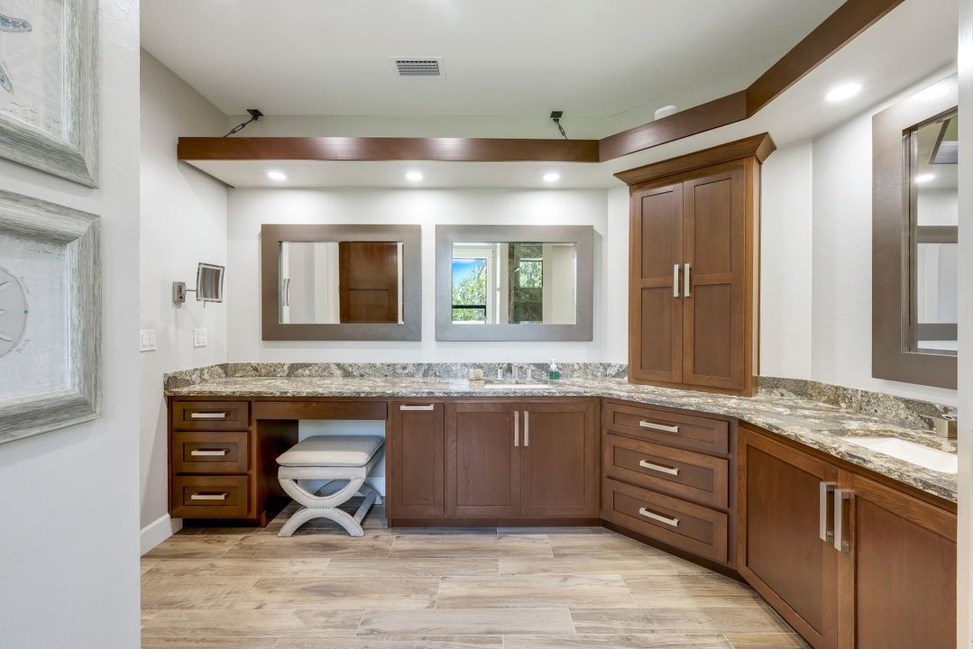2755 Cussell Dr, Saint James City, FL 33956