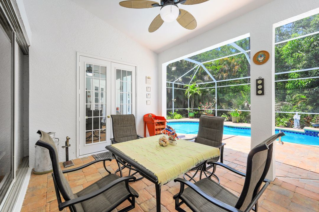 6689 Mill Run Rd, Naples, FL 34109