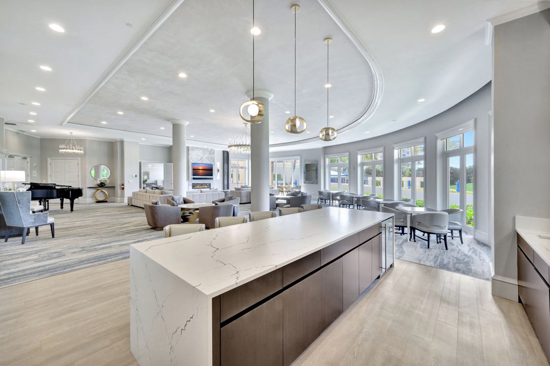 4951 Bonita Bay Blvd #2205, Bonita Springs, FL 34134