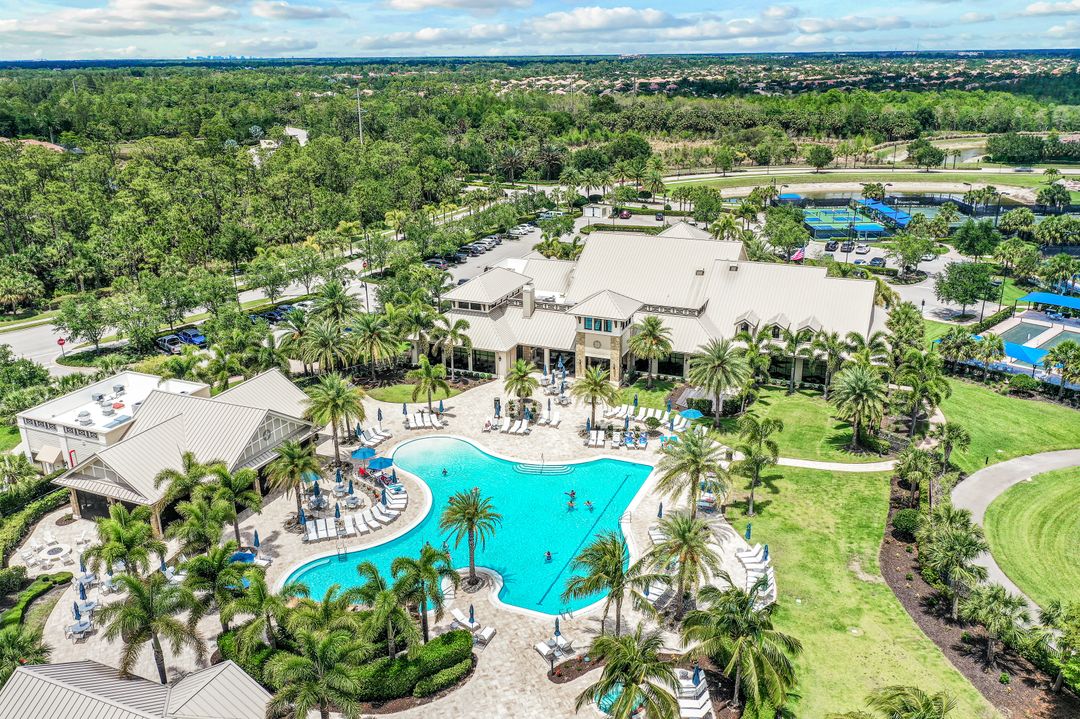7692 Winding Cypress Dr, Naples, FL 34114
