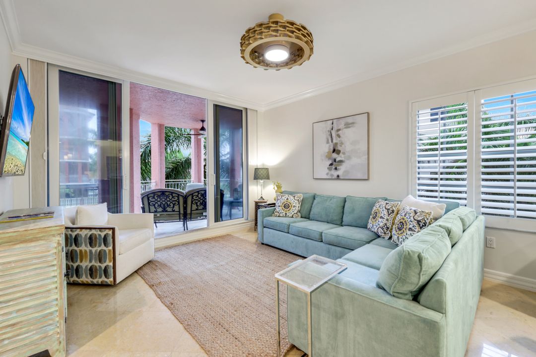 401 Bayfront Pl #3301, Naples, FL 34102