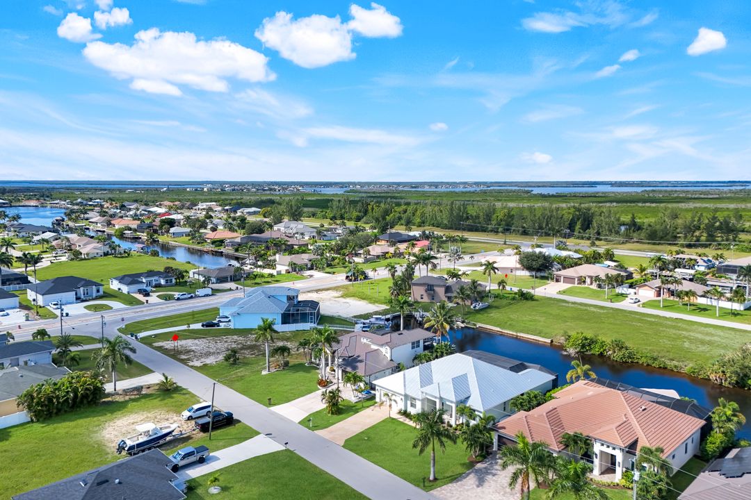 16 NW 38th Pl, Cape Coral, FL 33993
