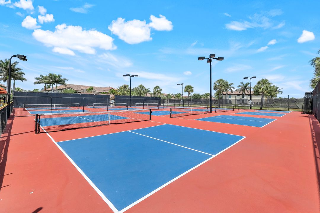 9590 Trevi Ct #5323, Naples, FL 34113